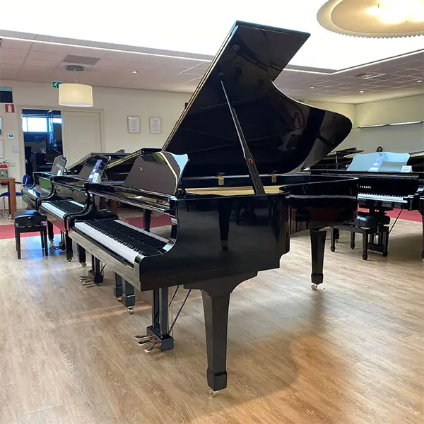 Yamaha C7 Grand Piano- photo 1